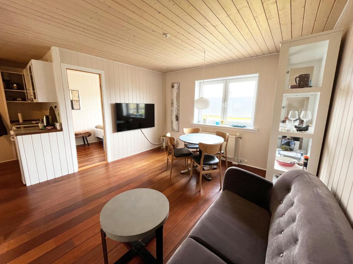 Modern Apartment Near Beach, Marina & City Centre 토르스하운 외부 사진